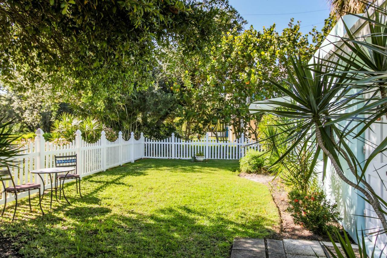 Island View Cottages Sebastian Exterior photo